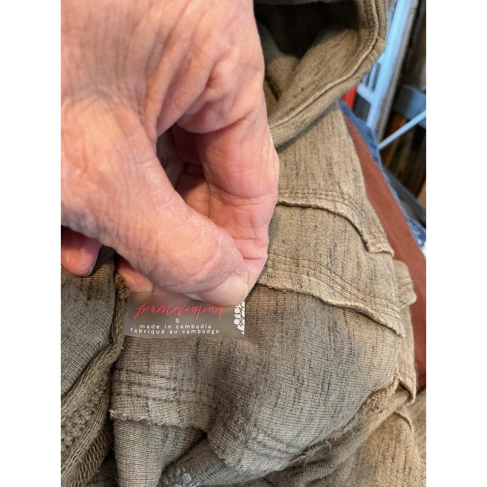 FP Movement FREE PEOPLE Hybrid Exposed Seam Detail Leggings SMALL Gray/Green - Picture 6 of 8